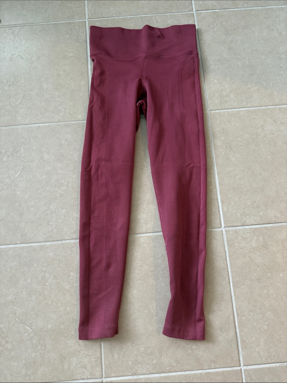 Athleta Kids Ribbed Leggings in Wine